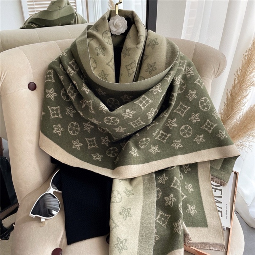 Very soft Scarf wrap